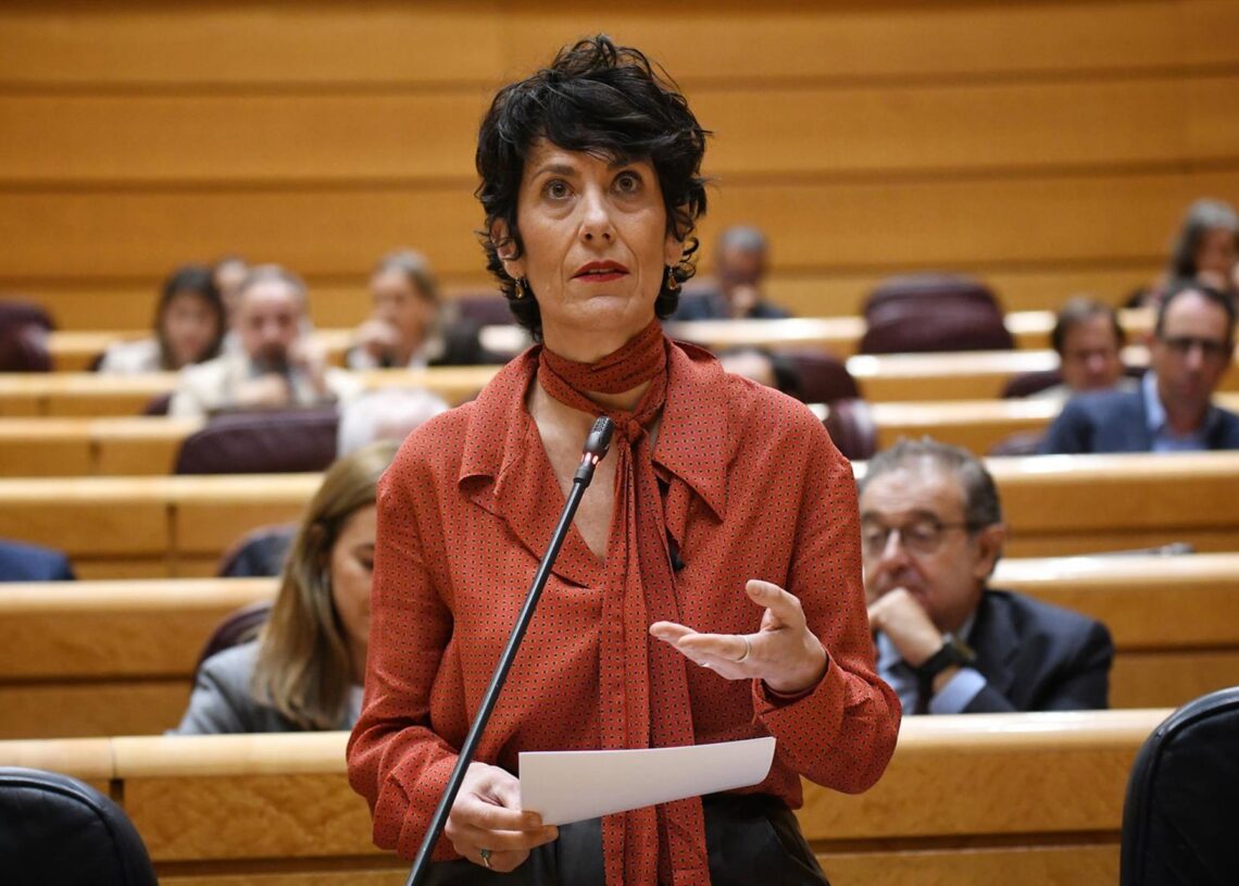 Archivo - La ministra de Inclusión, Seguridad Social y Migraciones de España, Elma Saiz.Fernando Sánchez - Europa Press - Archivo