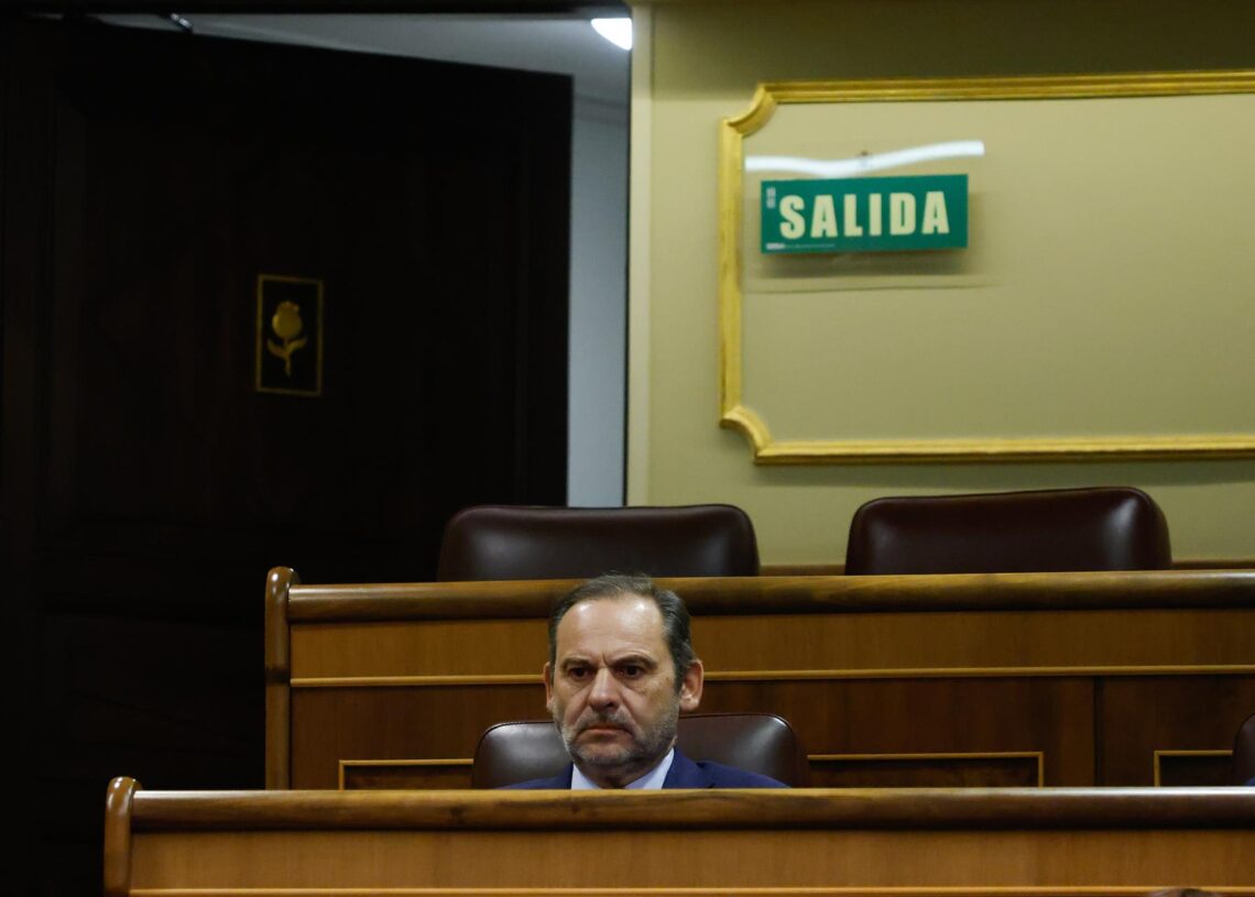 El diputado José Luis Ábalos, durante un pleno del Congreso Alejandro Martínez Vélez - Europa Press