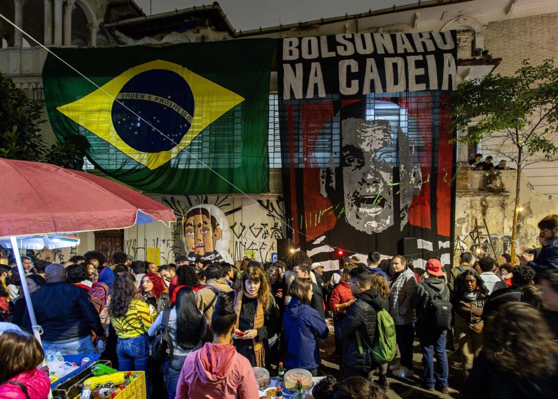 Archivo - Protestas en las calles brasileñas para celebrar la condena del expresidente Jair Bolsonaro por la trama golpistaAllison Sales/dpa - Archivo