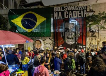 Archivo - Protestas en las calles brasileñas para celebrar la condena del expresidente Jair Bolsonaro por la trama golpistaAllison Sales/dpa - Archivo