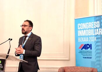 Archivo - El consejero de Vivienda y Agenda Urbana del Gobierno Vasco, Denis ItxasoGOBIERNO VASCO - Archivo