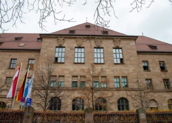 Archivo - Vista general del Palacio de Justicia de Núremberg, donde se encuentra la Sala 600, donde fueron juzgados entre 1945 y 1946 más de 20 líderes y organizaciones de la Alemania nazi tras el fin de la Segunda Guerra Mundial (archivo)Timm Schamberger/dpa - Archivo