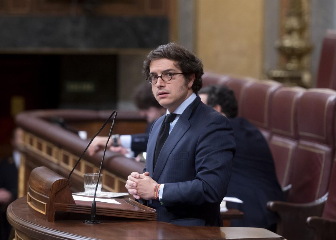 El diputado de VOX José María Figaredo durante una sesión plenaria en el Congreso de los Diputados, a 11 de noviembre de 2025, en Madrid (España). Alberto Ortega - Europa Press