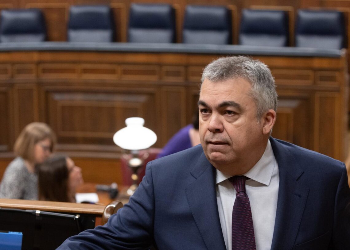 Archivo - El secretario de Organización del PSOE, Santos Cerdán, a su llegada a una sesión plenaria en el Congreso de los Diputados, a 21 de marzo de 2024, en Madrid (España). Eduardo Parra - Europa Press - Archivo