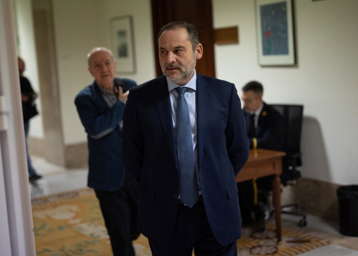 Archivo - El diputado del Grupo Mixto José Luis Ábalos en el Congreso de los Diputados, a 17 de diciembre de 2024, en Madrid (España). Alejandro Martínez Vélez - Europa Press - Archivo