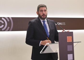 Archivo - El portavoz de Vox, Alejandro Nolasco.RAMÓN COMET/EUROPA PRESS - Archivo