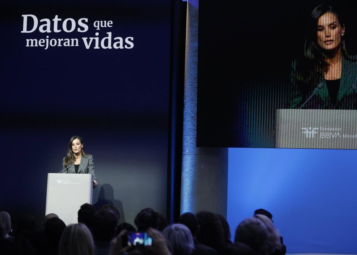 Bajo la presidencia de la reina Letizia, la Fundación Microfinanzas BBVA (FMBBVA) ha organizado el acto 'Datos que mejoran vidas'.FMBBVA