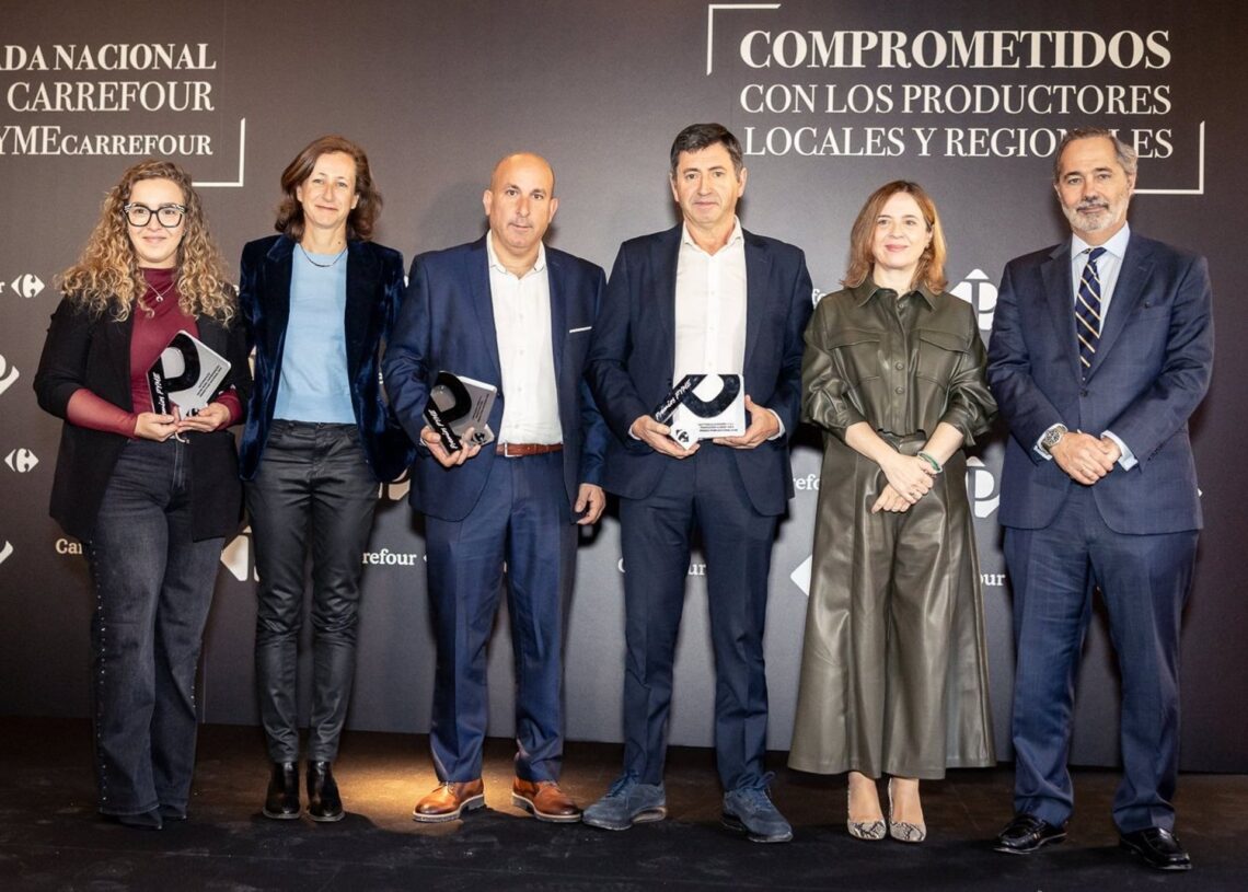 Imagen de familia de la XXI Jornada Nacional de Pymes de Carrefour.CARREFOUR