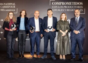 Imagen de familia de la XXI Jornada Nacional de Pymes de Carrefour.CARREFOUR