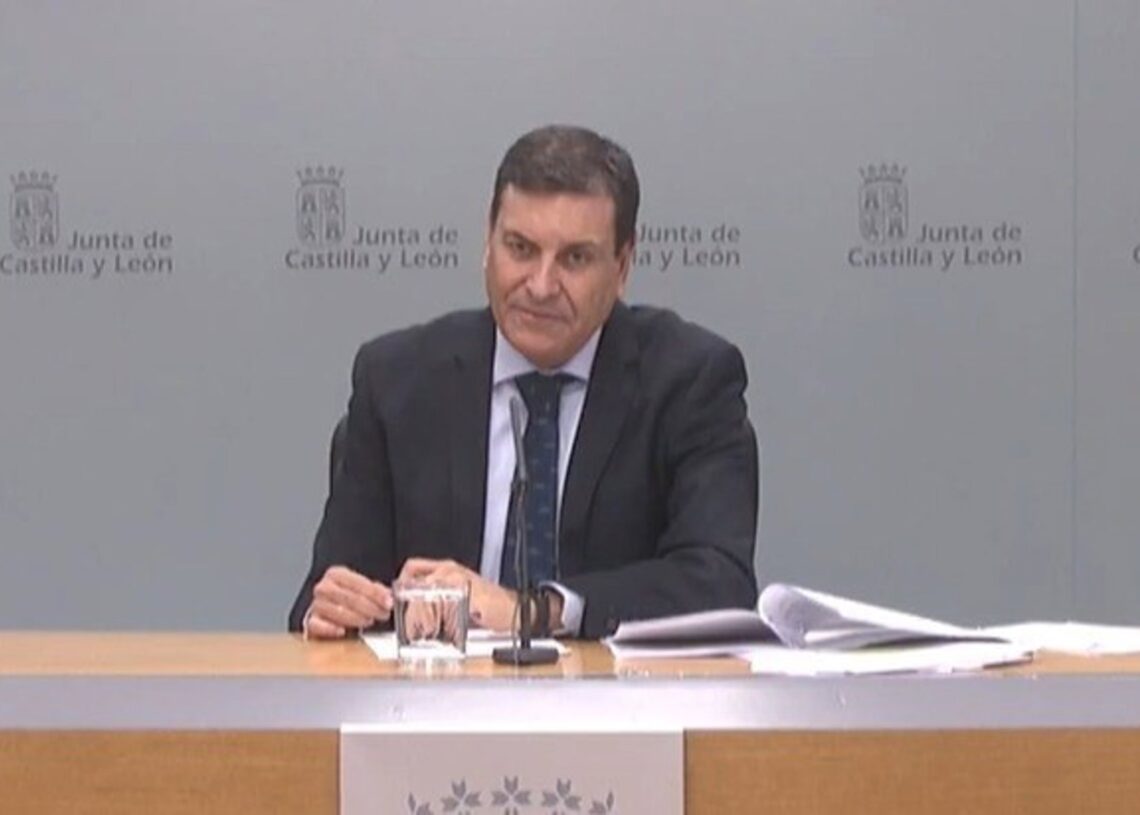 El Consejero De Economía Y Hacienda Y Portavoz, Carlos Fernández Carriedo, Comparece En Rueda De Prensa Tras La Celebración Del Consejo De GobiernoJCYL