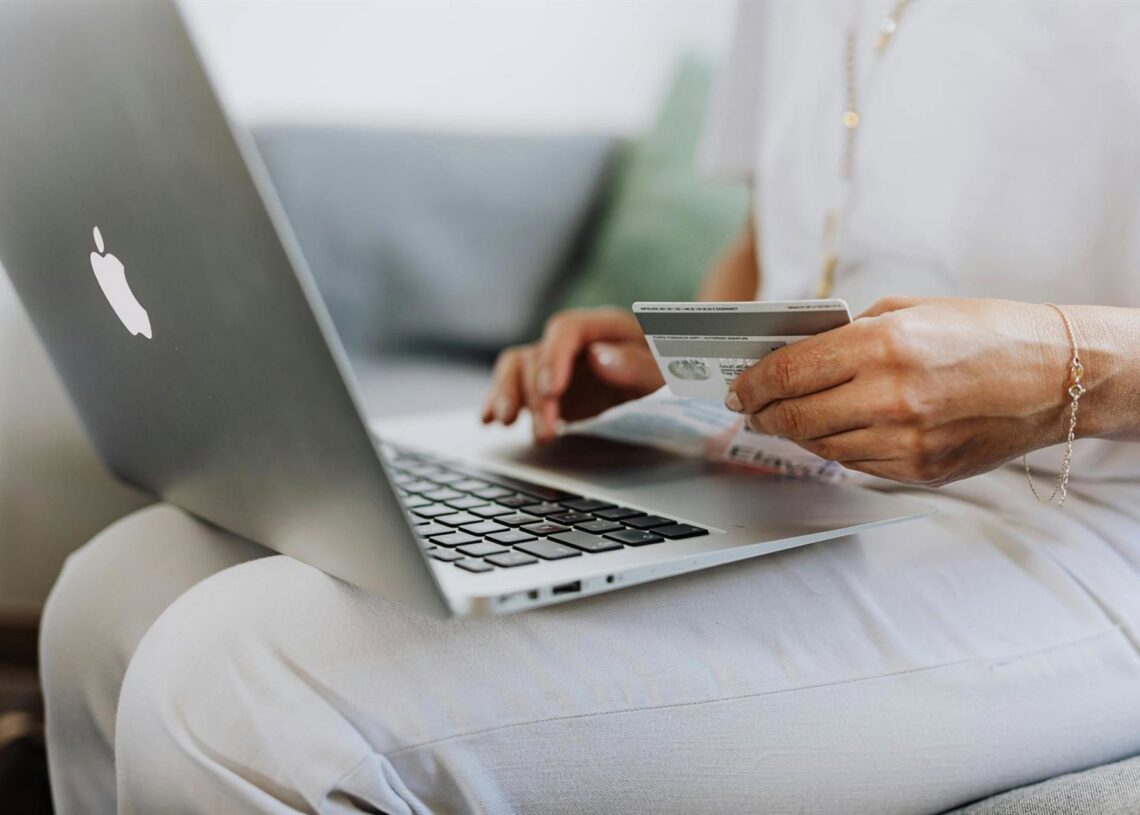 El 70% de los correos electrónicos en Black Friday son fraudulentos y exponen a la cadena de suministro.TREND MICRO