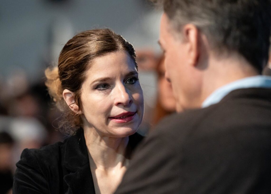 Archivo - La secretaria de Política Internacional y Cooperación al Desarrollo del PSOE, Hana Jalloul, durante el acto ‘Por la Decencia Democrática’, en el Auditorio Marcelino Camacho, a 28 de abril de 2024, en Madrid (España). El encuentro está convocado Diego Radamés - Europa Press - Archivo