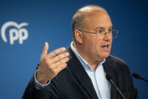 Tellado (PP) carga contra TVE y Silvia Intxaurrondo: «Me preocupa enormemente que desde la televisión pública se hable de golpismo judicial»