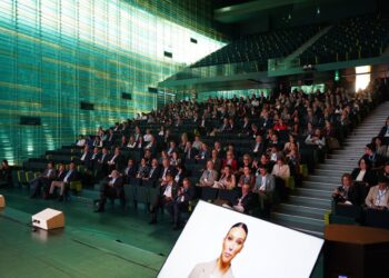 El XX Congreso de Hoteleros Españoles, organizado por Cehat y HoyTú, aborda en Cartagena los retos del sector frente a 400 profesionales.CEHAT