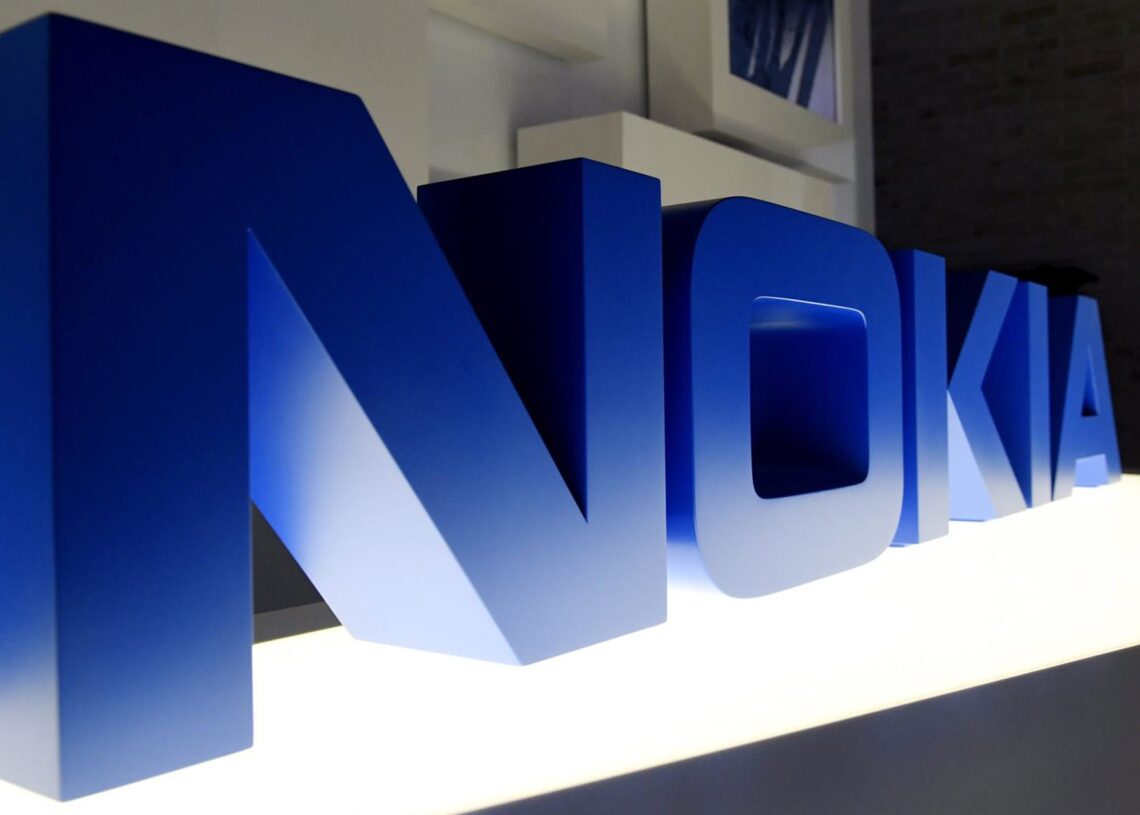 Archivo - 02 March 2020, Finland, Espoo: A general view of the logo of telecommunications giant Nokia before the company's press conference in Espoo. Nokia announced on Monday it will replace CEO Rajeev Suri with energy company Fortum's outgoing boss PekkMarkku Ulander/Lehtikuva/dpa - Archivo