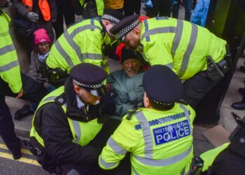Detención de activistas en Londres por su apoyo a Palestine ActionVuk Valcic/ZUMA Press Wire/dpa