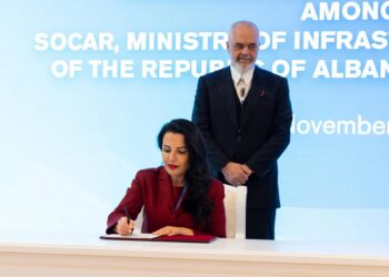 La vice primera ministra y titular de Infraestructura y Energía, Belinda BallukuVICE PRIMERA MINISTRA DE ALBANIA EN X