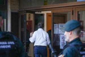 El propietario de El Ventorro confirma el horario de salida de Mazón y Vilaplana el 29 de octubre: de las 18.30 a las 19 horas