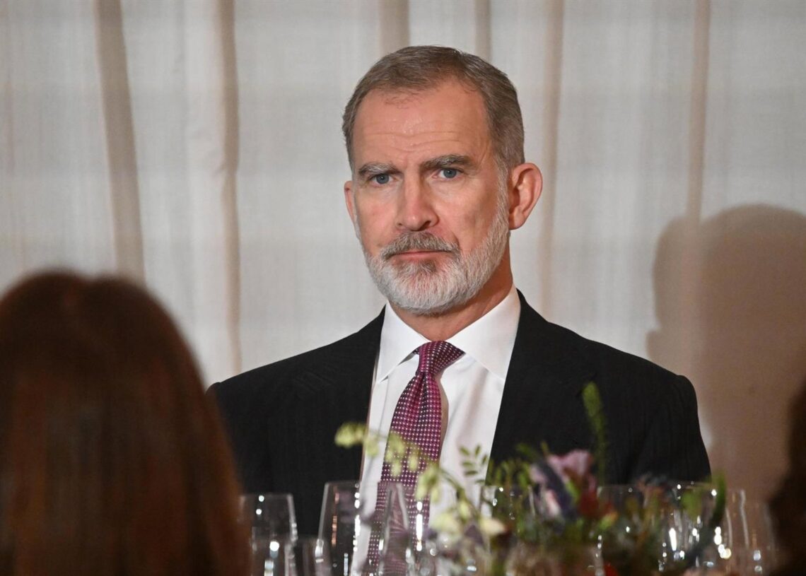 La Reina Doña Sofía recibe el Toisón de OroPOOL