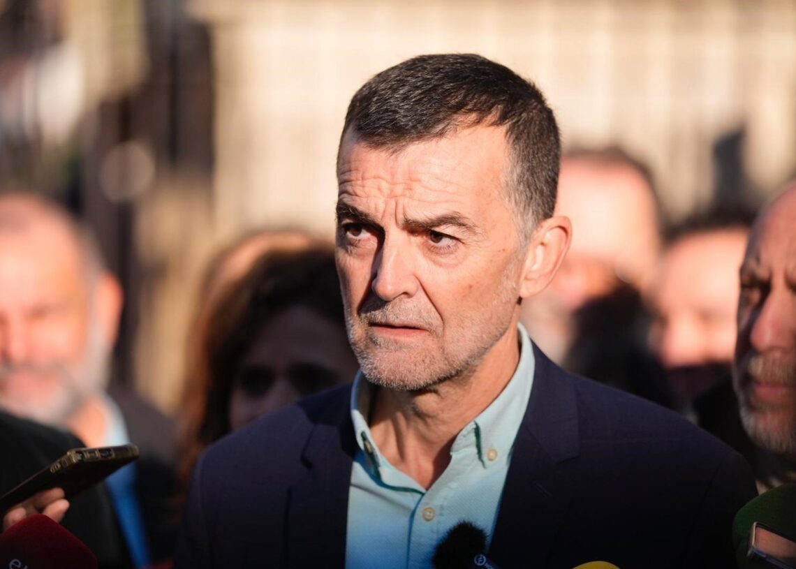 El coordinador general de Izquierda Unida, Antonio Maíllo, este viernes en Sevilla.JOAQUÍN CORCHERO/EUROPA PRESS