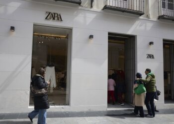 Archivo - Fachada de una tienda de Zara, a 26 de marzo de 2025Jesús Hellín - Europa Press - Archivo