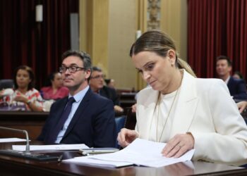 Archivo - La presidenta del Govern balear, Marga Prohens, y el conseller de Economía, Hacienda e Innovación, Antoni Costa.Isaac Buj - Europa Press - Archivo