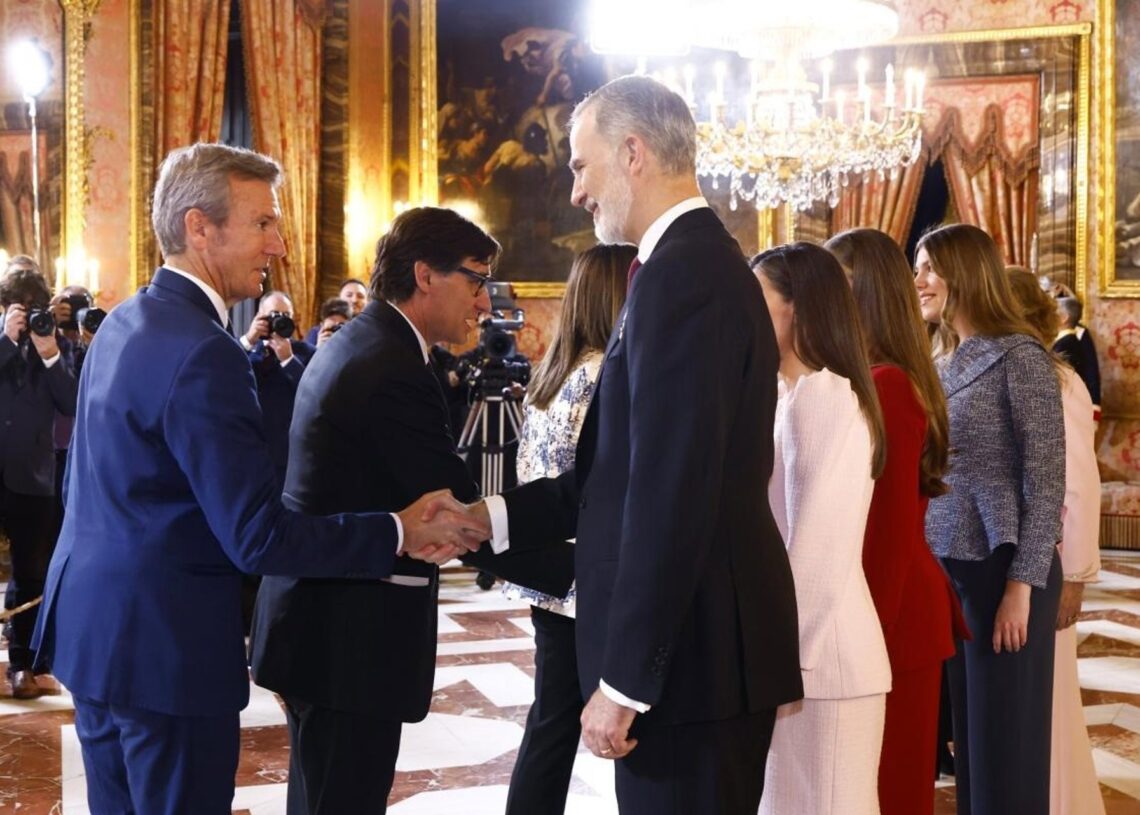 Rueda saluda al rey Felipe VI.XUNTA DE GALICIA