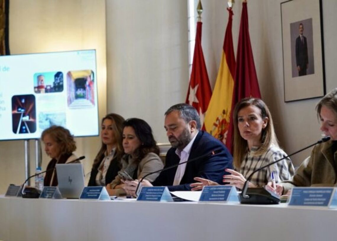 Madrid presenta en el Consejo Local de Turismo los avances en movilidad, limpieza, ordenación de alojamiento y conectividad aérea.AYUNTAMIENTO DE MADRID