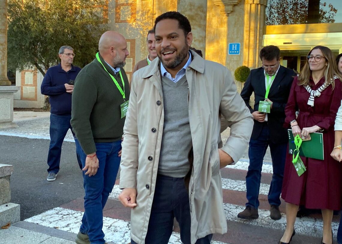 El secretario general de Vox, Ignacio Garriga, atiende a unas jornadas interparlamentarias del partido en SalamancaEUROPA PRESS