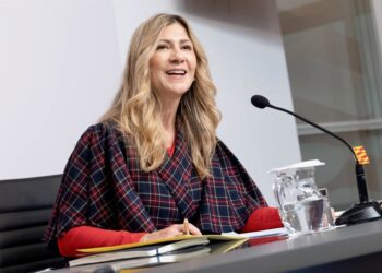La vicepresidenta del Gobierno de Aragón, Mar Vaquero, en rueda de prensa.FABIAN SIMON