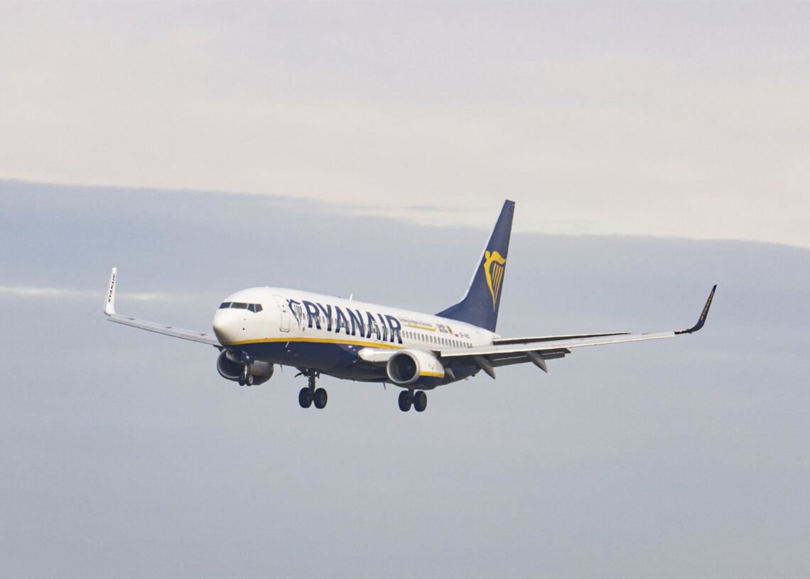 Archivo - Boeing 737-800 de la compañía irlandesa Ryanair en el aeropuerto de Eindhoven, Países Bajos (archivo)Europa Press/Contacto/Nik Oiko - Archivo