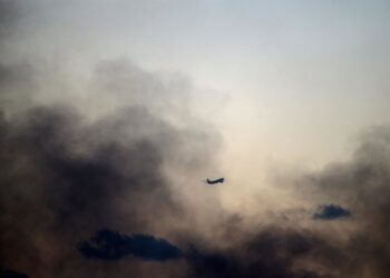 Archivo - Imagen de archivo de un ataque israeli contra el sur de BeirutEuropa Press/Contacto/Marwan Naamani - Archivo