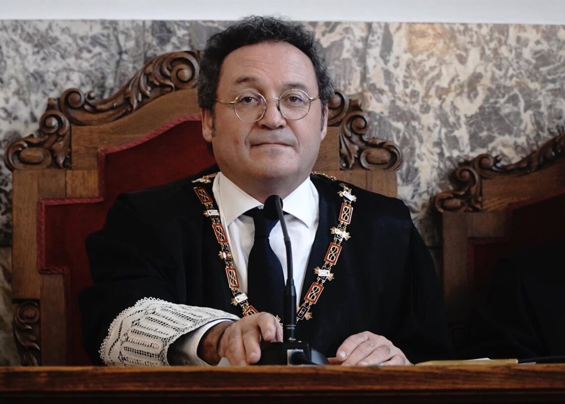 El fiscal general del Estado, Álvaro García Ortiz, preside la toma de posesión de Carmen Eiró como nueva Fiscal Superior de Galicia, a 17 de noviembre de 2025, en A coruña, Galicia (España). Gustavo de la Paz - Europa Press