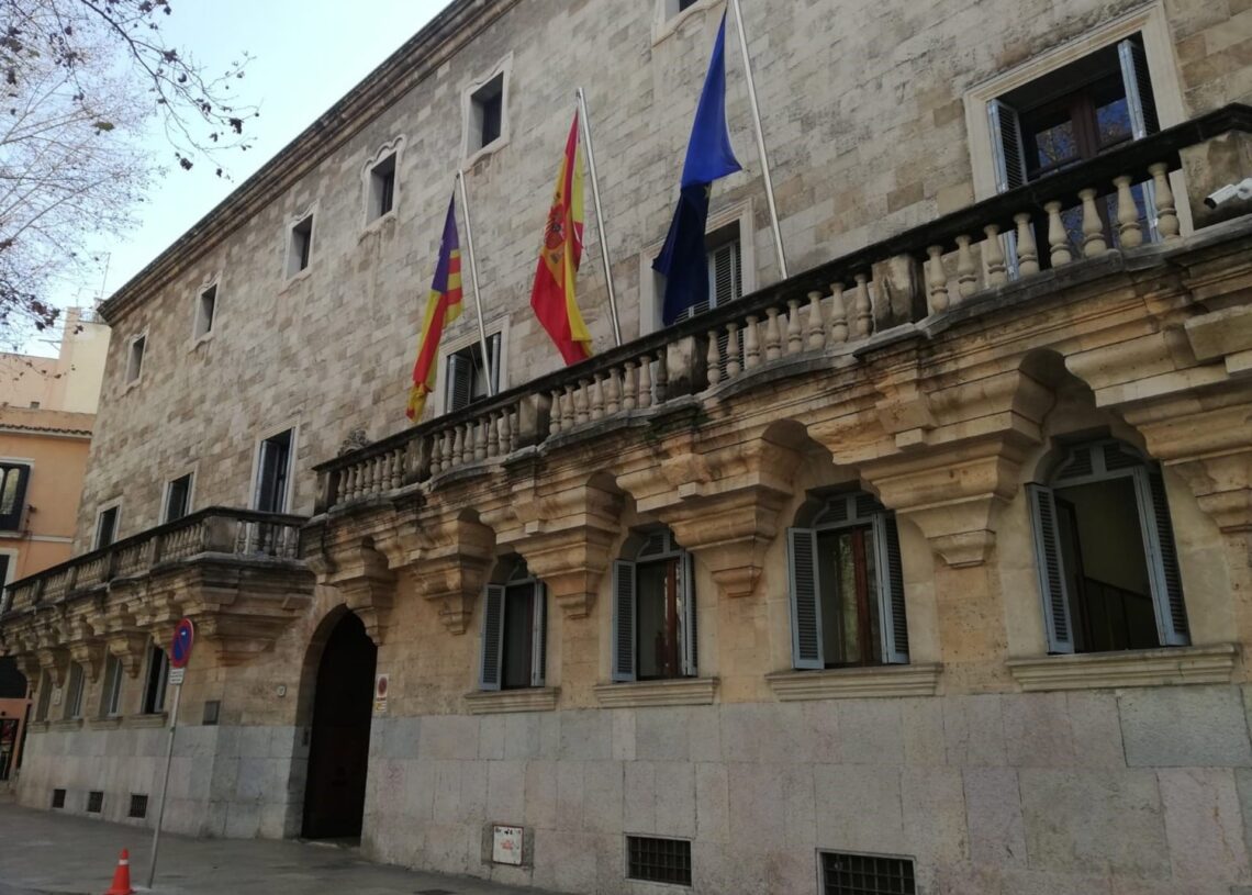 Archivo - Fachada del TSJIB y la Audiencia Provincial.EUROPA PRESS - Archivo