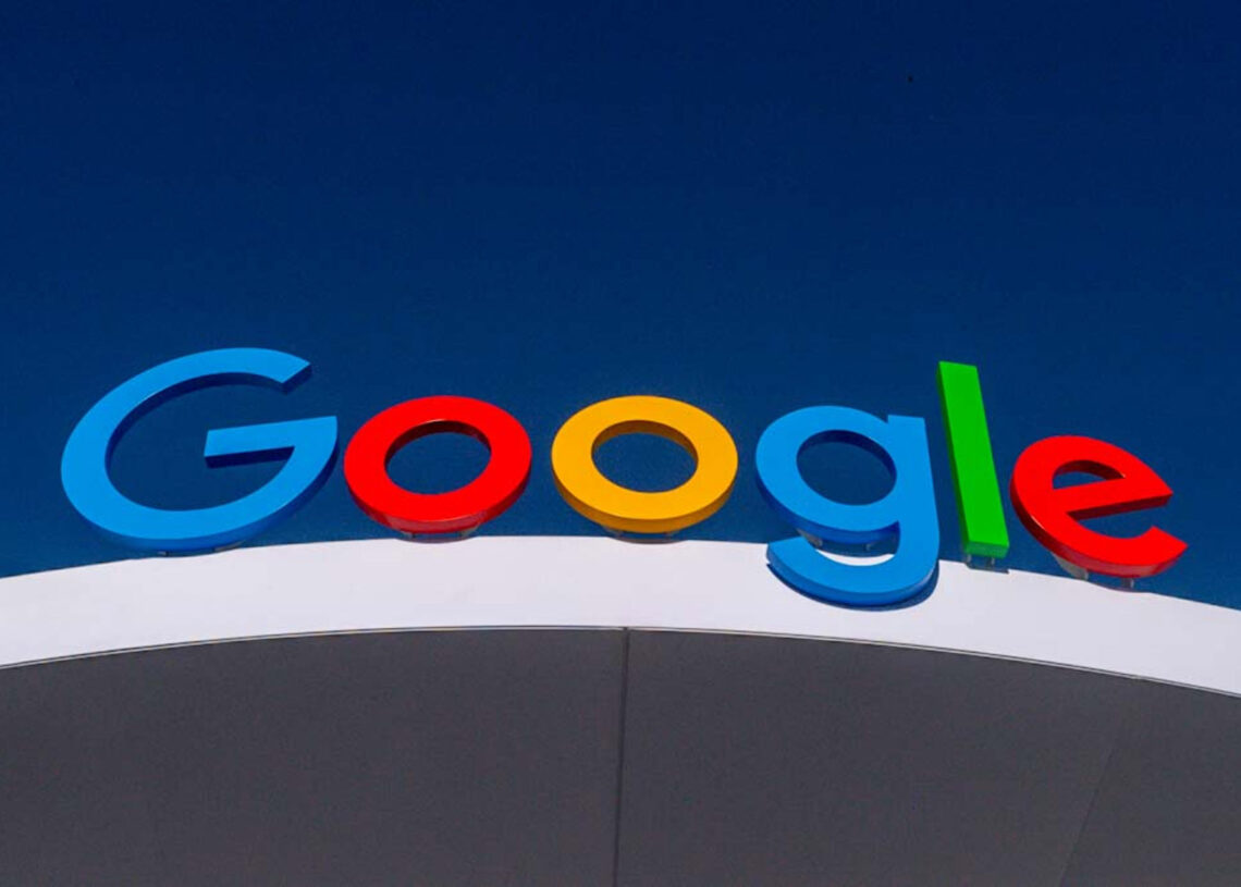 Archivo - FILED - 09 January 2024, US, Las Vegas: The Google logo can be seen on the Internet company's pavilion at the CES technology trade fair. Photo: Andrej Sokolow/dpaAndrej Sokolow/dpa - Archivo