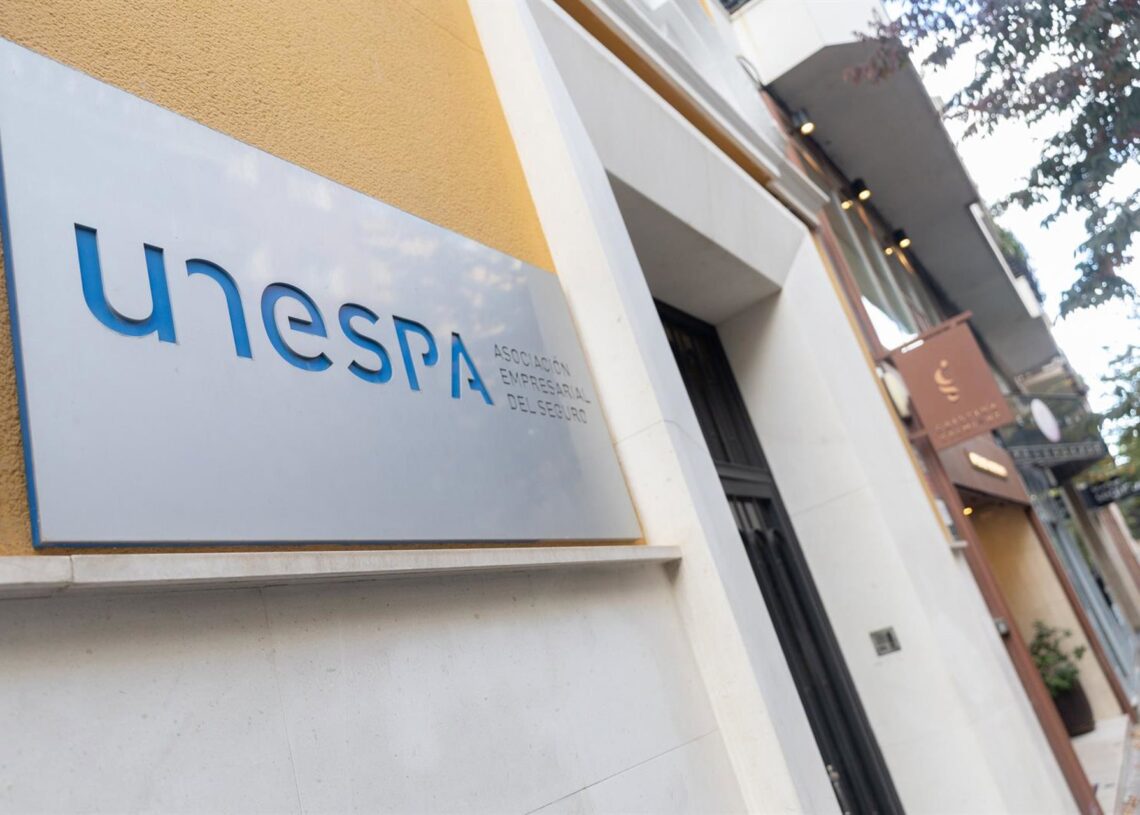 Exterior de la sede de UNESPA (Asociación Empresarial del Seguro), a 20 de noviembre de 2025, en Madrid (España). Eduardo Parra - Europa Press