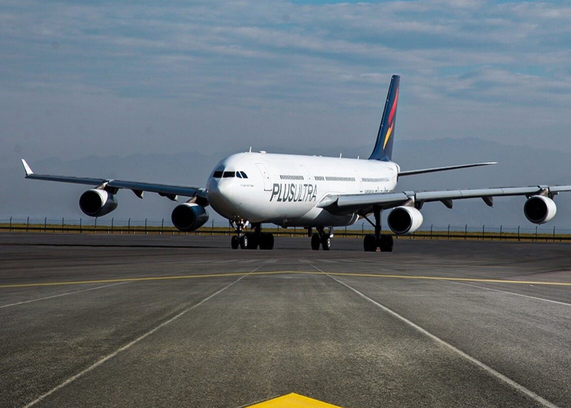 Archivo - Avión de Plus Ultra.PLUS ULTRA LÍNEAS AÉREAS - Archivo