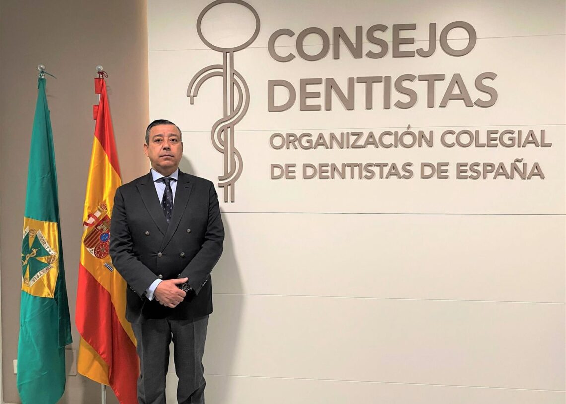 Archivo - El presidente del Consejo General de Dentistas de España, el doctor Óscar Castro Reino.CONSEJO GENERAL DE DENTISTAS - Archivo