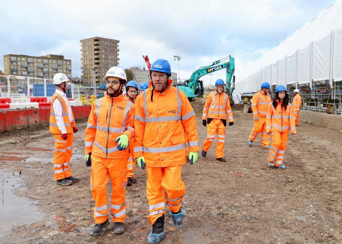 El ministro de Transportes y Movilidad Sostenible, Óscar Puente, en las obras de la alta velocidad en LondresMINISTERIO DE TRANSPORTES