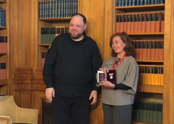 La presidenta del Congreso, Francina Armengol, ha recibido este lunes en Estocolmo la medalla de la Orden de la Princesa Olga de grado III, concedida por Ucrania en reconocimiento a aquellas mujeres que destacan en su labor en defensa de la dignidad humanEUROPA PRESS