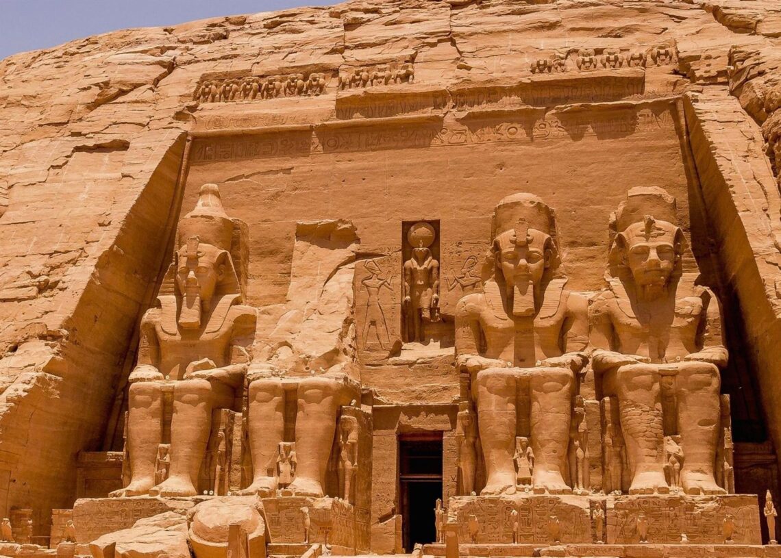 Abu Simbel.CINCO ESTRELLAS CLUB