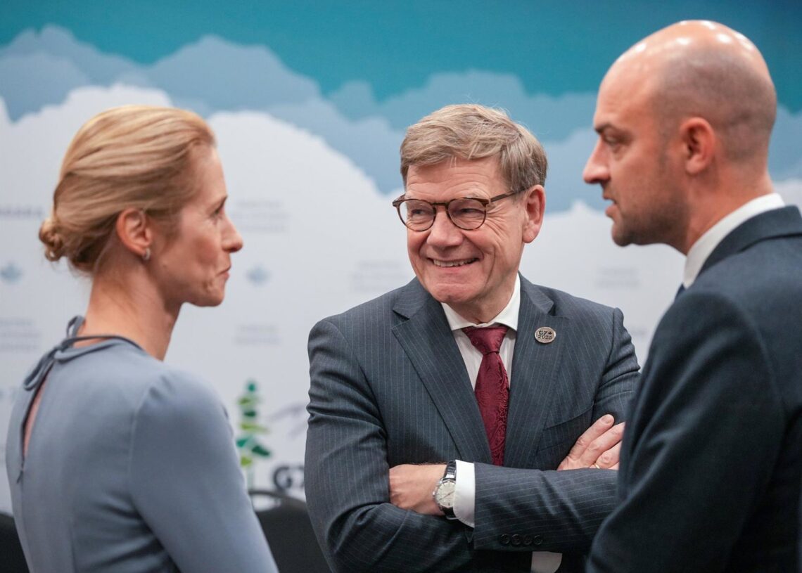 La Alta Representante de la UE, Kaja Kallas, junto al ministro de Exteriores alemán, Johann Wadephul, y su colega francés, Jean-Noel Barrot, durante una reunión del G7.Soeren Stache/dpa