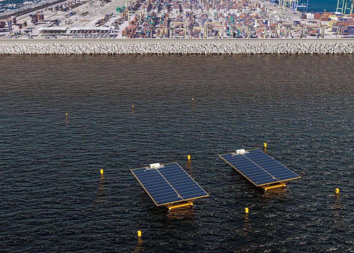 Naturgy impulsa un proyecto pionero en España de fotovoltaica flotante en mar abiertoNATURGY