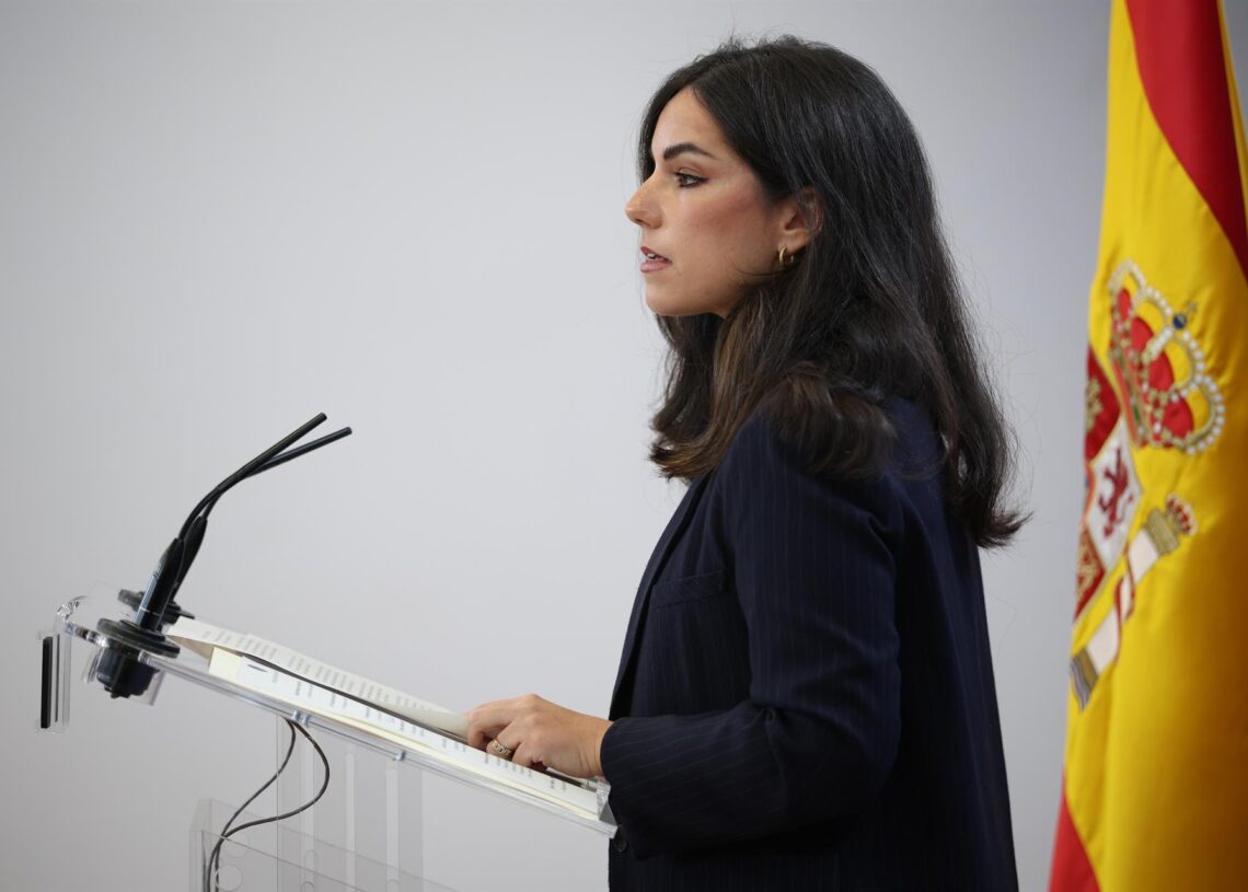 La portavoz del grupo parlamentario de Vox, Pepa Millán, durante una rueda de prensa en el Congreso de los Diputados, a 25 de noviembre de 2025, en Madrid (España).Alejandro Martínez Vélez - Europa Press