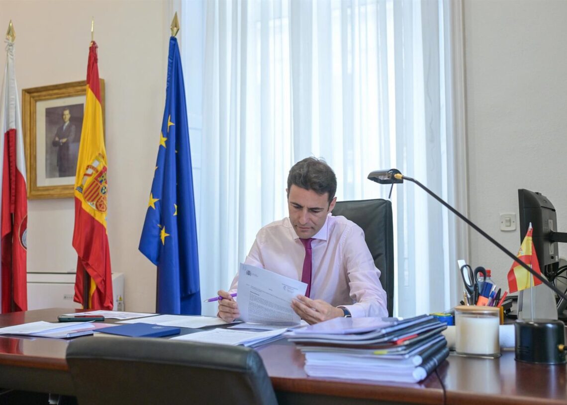 Archivo - El delegado del Gobierno en Cantabria, Pedro CasaresNACHO CUBERO- EUROPA PRESS - Archivo