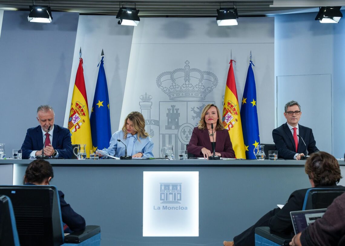 Rueda de prensa tras el Consejo de Ministros, en el Palacio de La Moncloa, a 25 de noviembre de 2025, en Madrid (España).Matias Chiofalo - Europa Press
