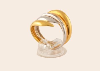 Archivo - Sanidad saca a subasta 140 joyas, relojes de alta gama y objetos de bisutería procedente del narcotráficoMINISTERIO DE SANIDAD - Archivo