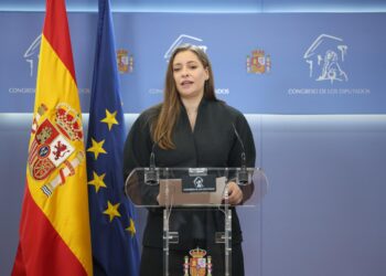 La portavoz del grupo parlamentario Popular, Ester Muñoz, durante una rueda de prensa en el Congreso de los Diputados, a 25 de noviembre de 2025, en Madrid (España).Alejandro Martínez Vélez - Europa Press