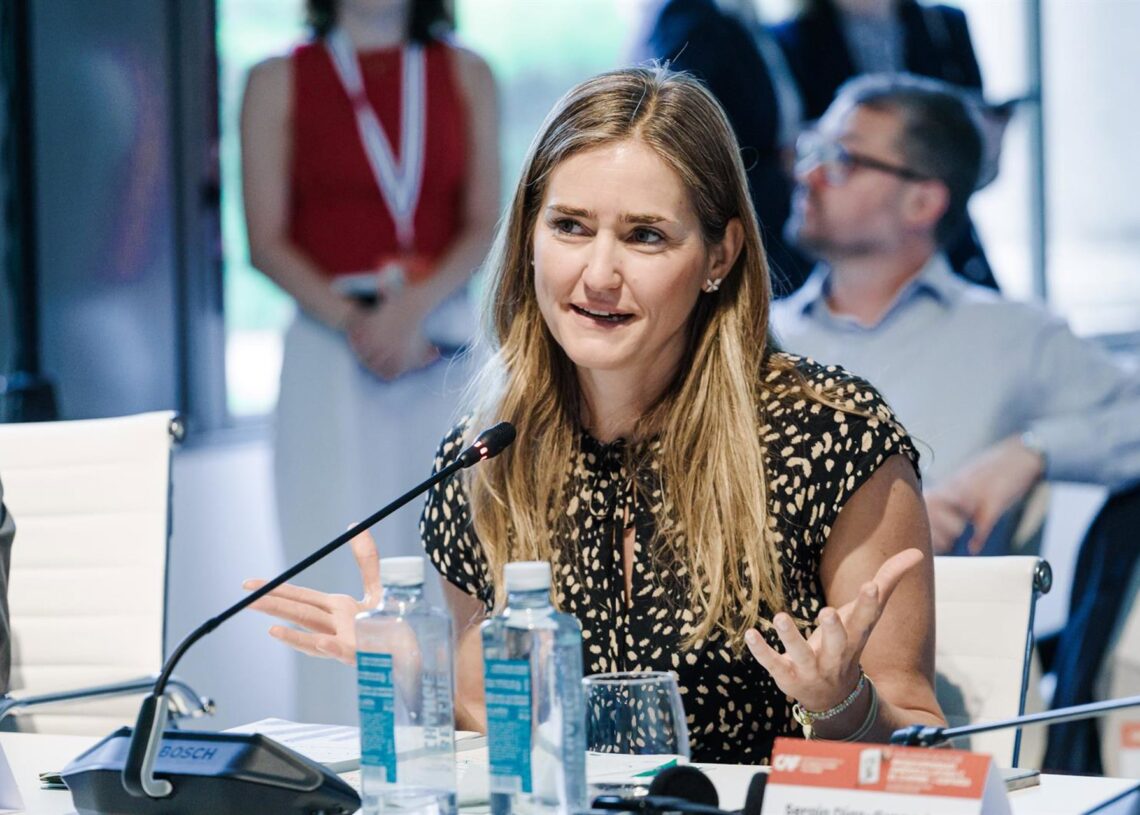 Archivo - La vicepresidenta tercera y ministra para la Transición Ecológica y el Reto Demográfico, Sara AagesenCarlos Luján - Europa Press - Archivo