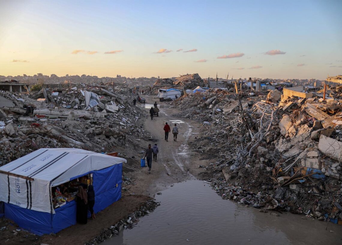 Destrucción de ciudad de Gaza por los bombardeos israelíesEuropa Press/Contacto/Omar Ashtawy